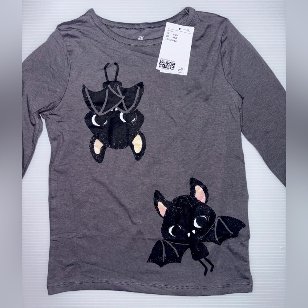 H&M Kids Girls Grey Long Sleeve with bats size 6-8 - Picture 2 of 4
